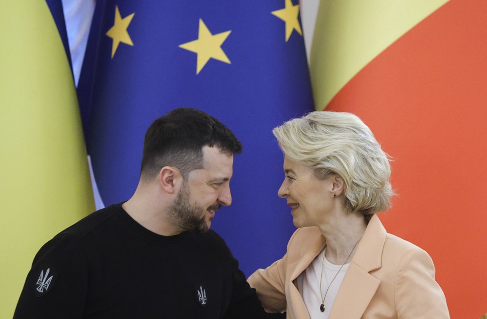 Zelensky holds presser with high-ranking foreign guests in Kyiv