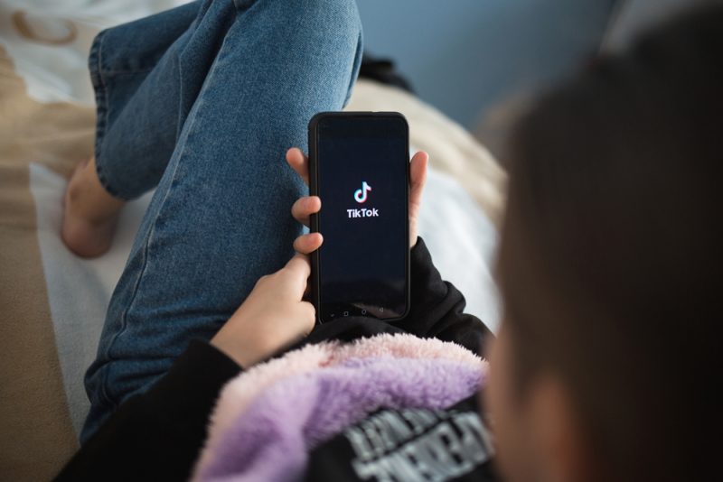 Rechtsdrall von Jugendlichen: Rumänien will mit TikTok-Regulierung gegensteuern