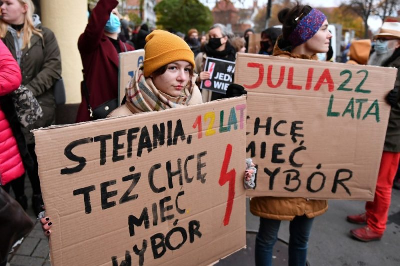 Polen: Ex-Ministerpräsident bereut Einführung von harten Abtreibungsgesetze