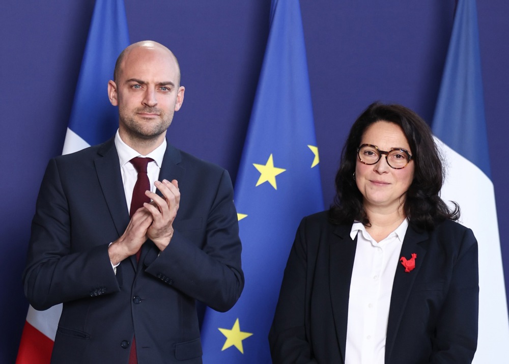 Französisches Digitalgesetz: Regierung wegen Verzögerung in der Kritik