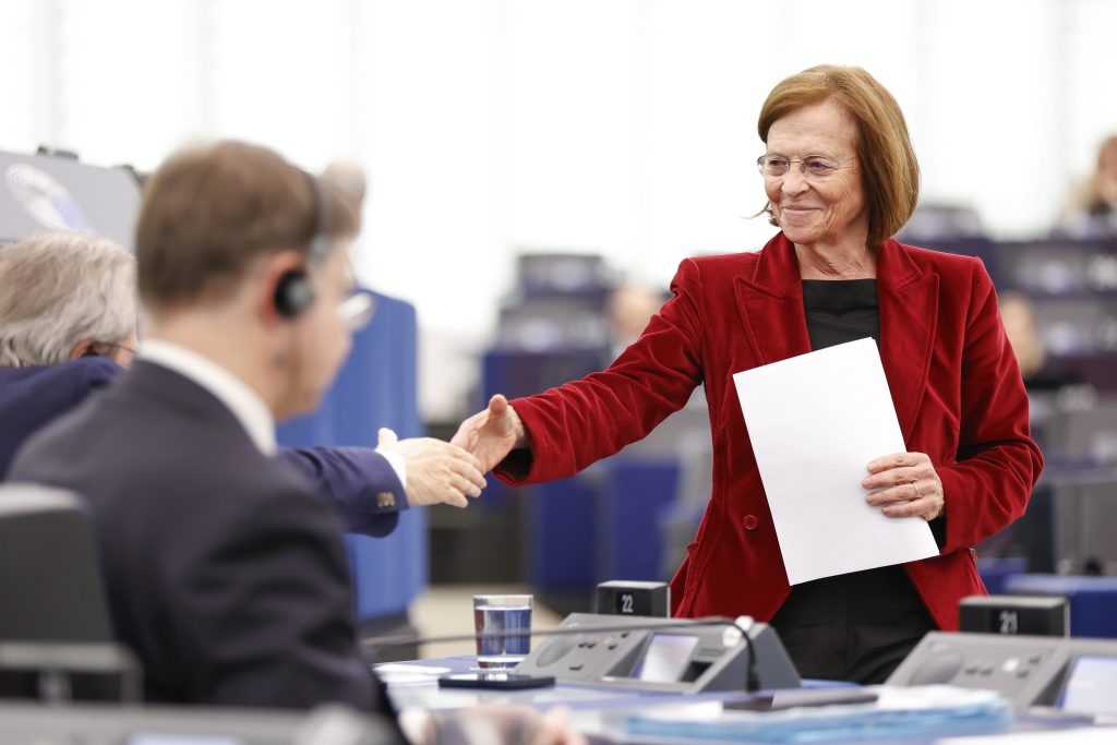EP-168659B_Plenary_23_Governance