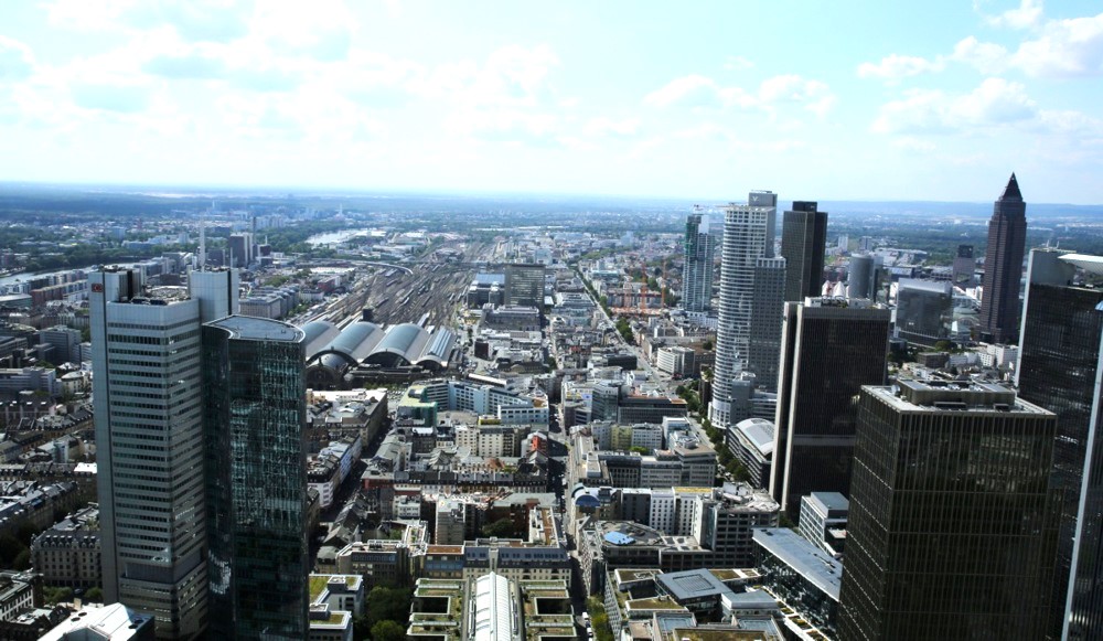 epa07784273 An aerial of view of the Frankfurt city from a high rise building in Frankfurt Main, Germany, 21 August 2019.  EPA-EFE/RAJAT GUPTA