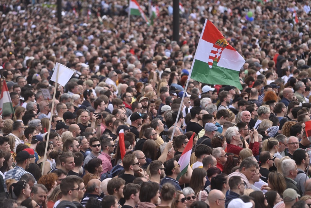 Orban critic leads anti-government protest in Budapest