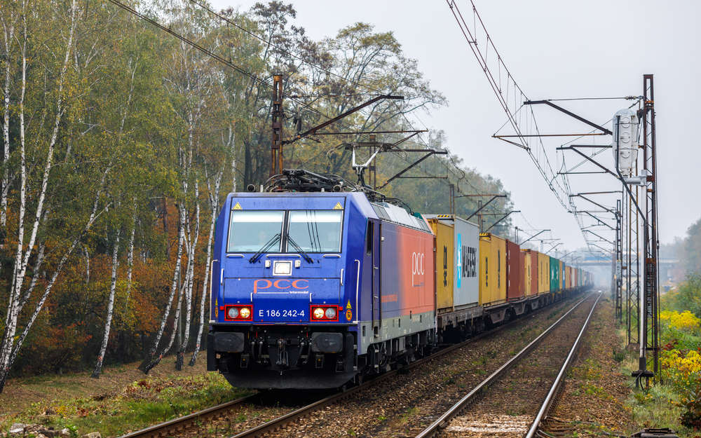Katowice,,Poland,-,Autumn,2019:,Powerful,Blue,Electric,Locomotive,Pulls