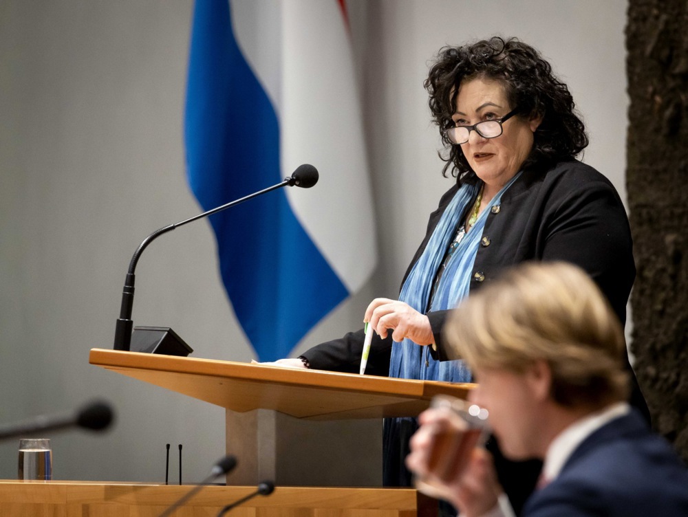 Debate on final report by informant Putters in The Hague