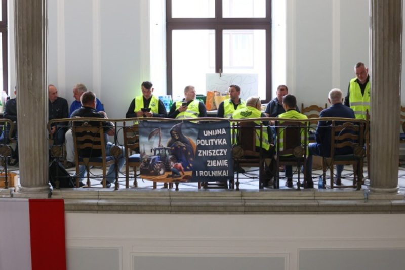 Polen: Bauern beenden 10-tägige Besetzung des Parlaments