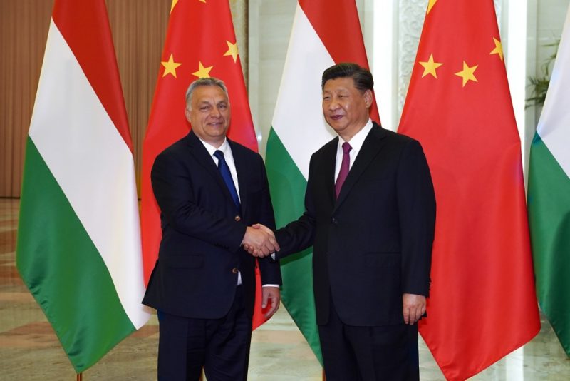 Chinas Xi lockt Ungarn mit weiteren Investitionen