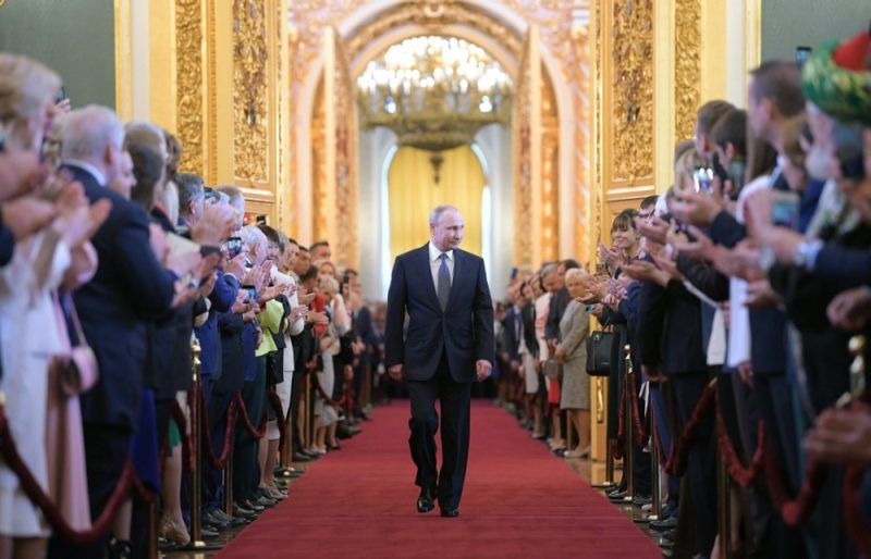 Frankreich, Ungarn und Slowakei entsenden Vertreter zu Putins Amtseinführung