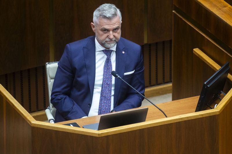 Hochrangige slowakische Abgeordnete treffen russischen Botschafter