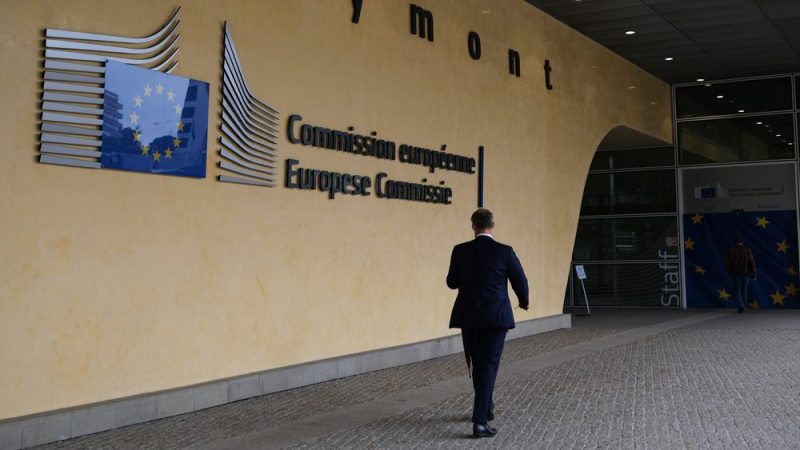 EU-Kommission stellt Rechtsstaatlichkeitsverfahren gegen Polen ein