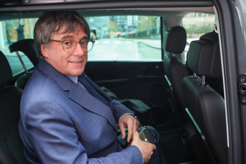 Verhaftung droht: Puigdemont kehrt nach Spanien zurück und taucht unter