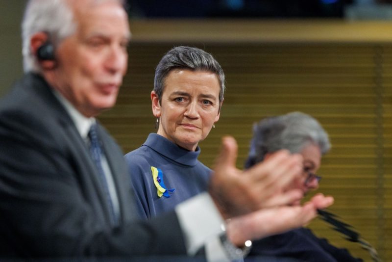 Wettbewerbswidriges Verhalten: EU-Kommission kritisiert Apples KI-Rückzug aus EU