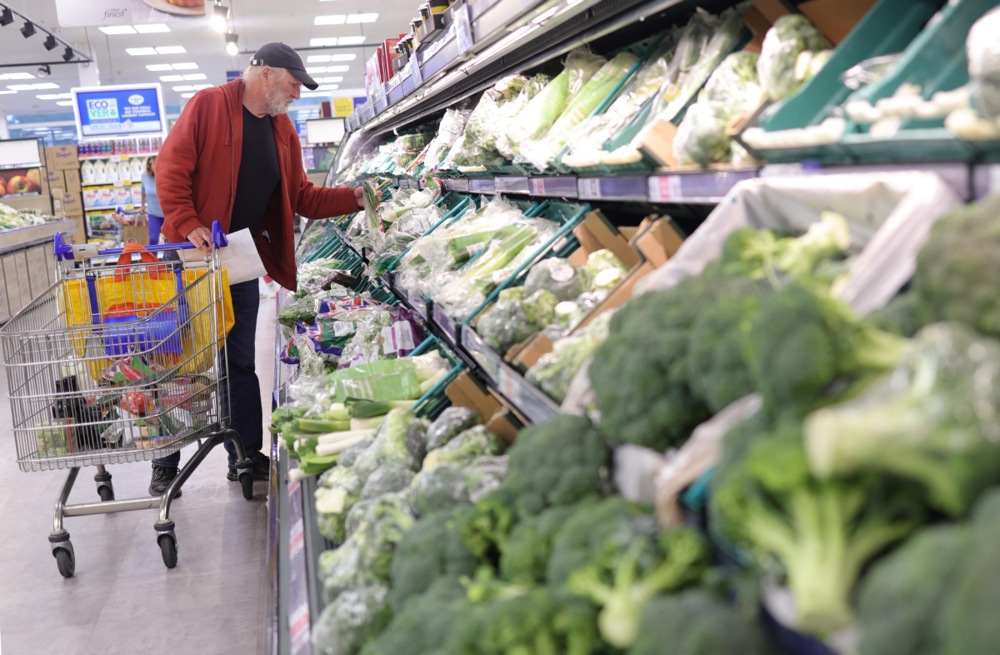 Grocery price inflation falls to 2.4 percent in Britain, the lowest since October 2021