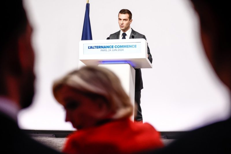 Frankreichs Rechte wollen Doppelstaatsangehörige von Regierungsposten ausschließen