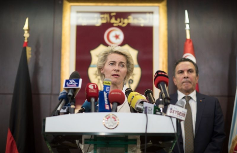 Von der Leyen: Auslagerung von Migrationsverfahren wird Priorität