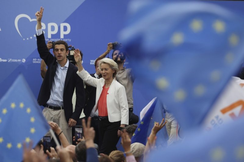 Pro-palästinensische Demonstranten stören von der Leyens Rede in Portugal