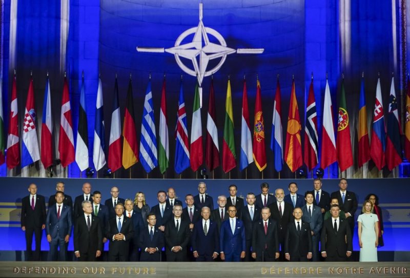 NATO verstärkt Luftverteidigung der Ukraine angesichts wachsender Raketenangriffe