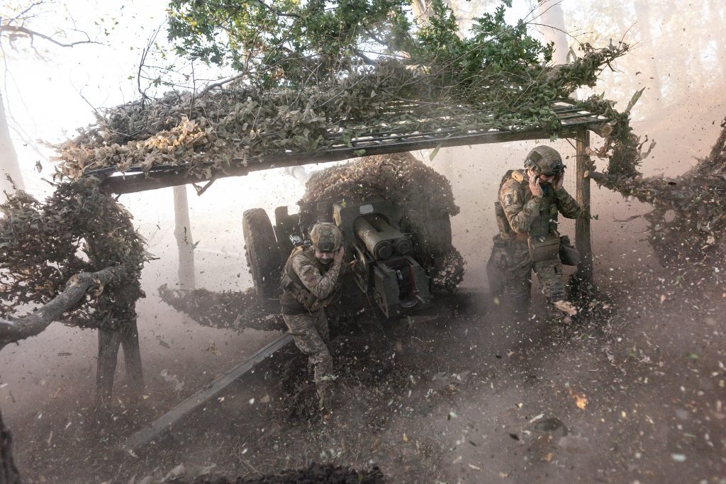 Ukrainian soldiers continue military activities in Donetsk Oblast