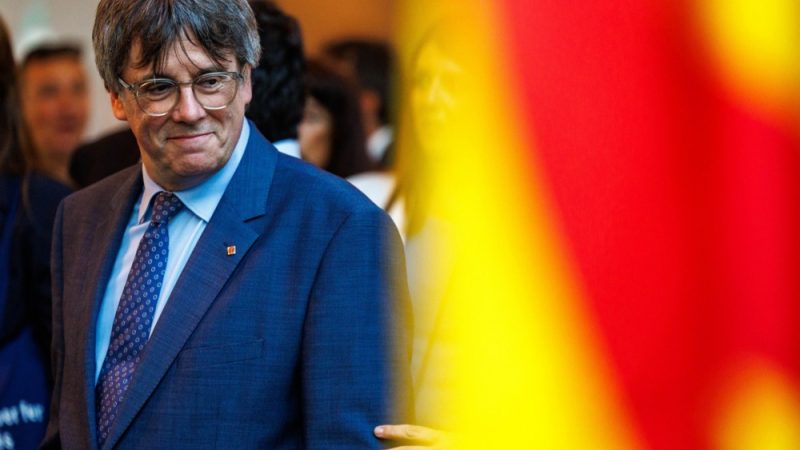 Puigdemont kehrt trotz drohender Festnahme nach Spanien zurück