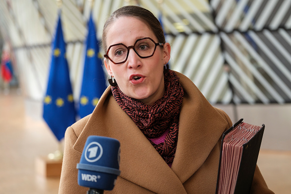 Migrantenbusse nach Brüssel: Ungarn provoziert Belgien