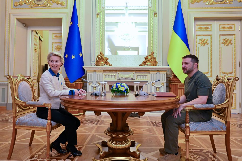 Ukraine: Von der Leyen verkündet EU-Darlehen von 35 Milliarden Euro