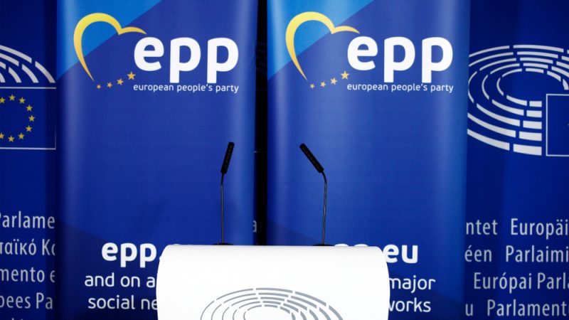 Europäische Konservative fordern internationalen Haftbefehl gegen Maduro