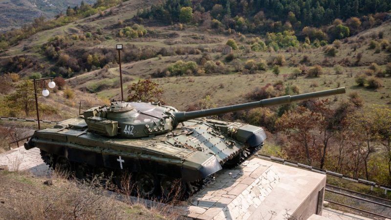 Aserbaidschan und Armenien wollen bei symbolischer Rückkehr in die kasachische Hauptstadt Almaty über Frieden verhandeln