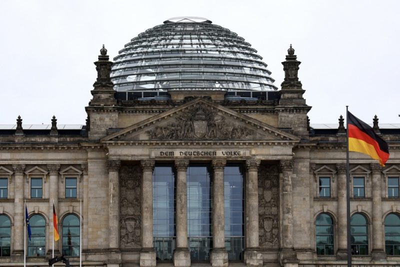 Strafzölle gegen China: Kritik an Berlins "unglaublich egoistischer" Entscheidung