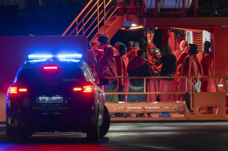 Kanarische Inseln drängen Spanien zur Einigung in Migrationskrise