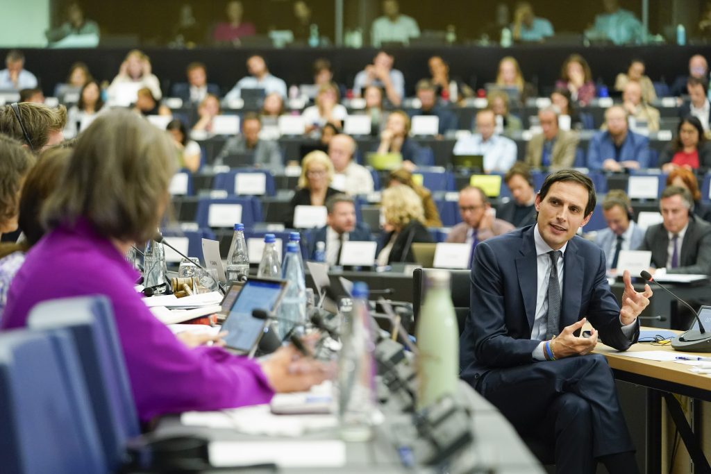 EP-156387B_Hearing_Hoekstra_Presspoint