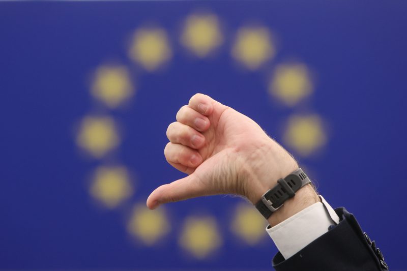 CDU stimmt für Grenzzäune mit AfD: Brandmauer im EU-Parlament wackelt