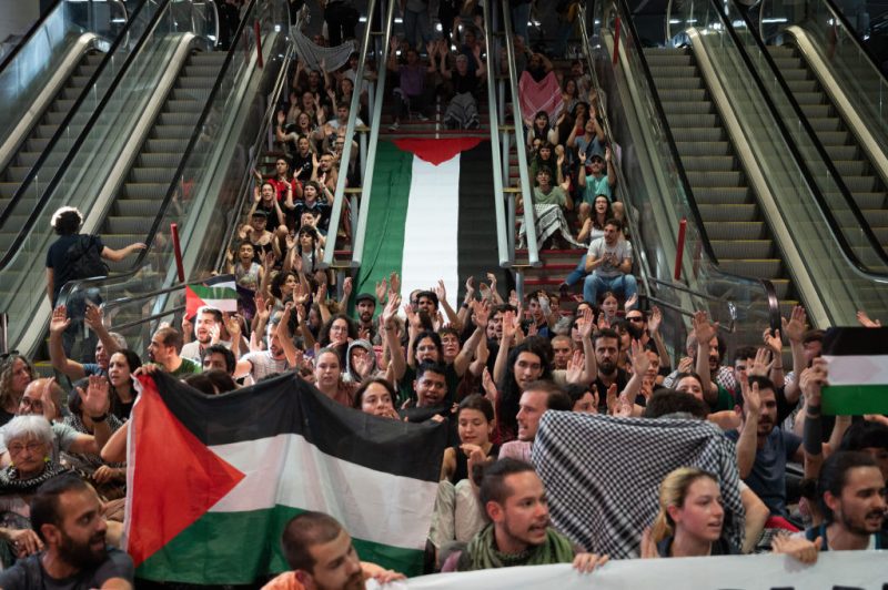 Spanische Linke fordert „vollständiges Waffenembargo“ gegen Israel
