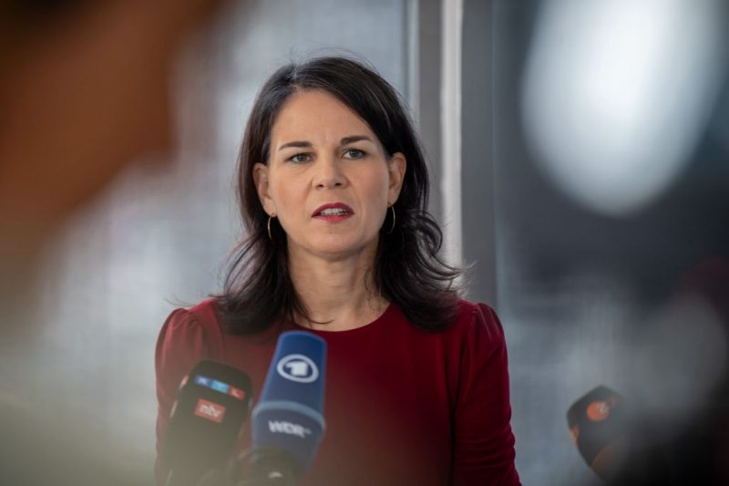 Baerbock will Streit um Nordmazedoniens EU-Beitritt nach bulgarischen Wahlen lösen
