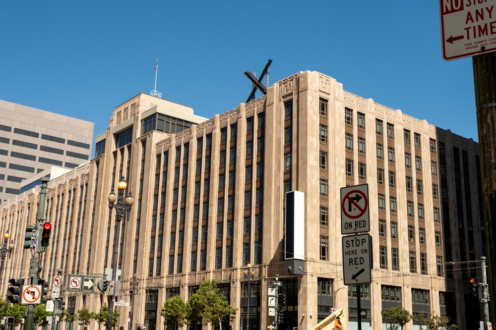 X,Logo,In,San,Francisco,On,Top,Of,Twitter,Building