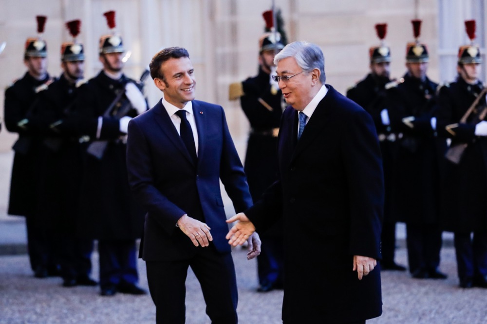 Kasachstans Präsident besucht Frankreich zur Kooperation bei Kernenergie