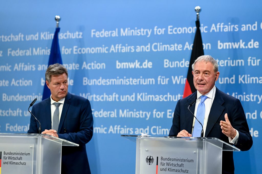 German French and Italian Economy Ministers meet on the topic of critical raw materials