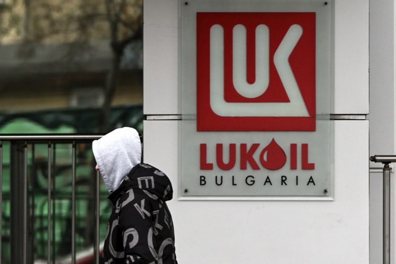 Russlands Lukoil dementiert Verkauf von Ölraffinerie in Bulgarien