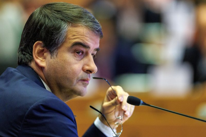 Sozialdemokraten lehnen Fitto und Várhelyi als zukünftige Kommissare ab