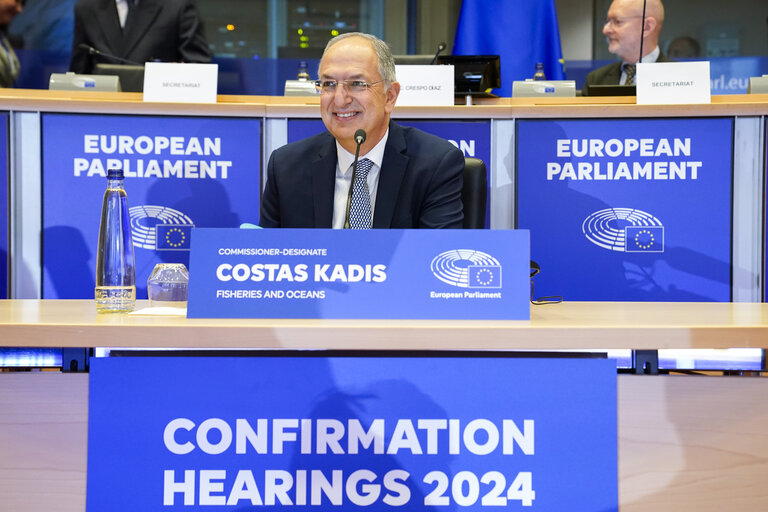 Zypriot Costas Kadis als neuer EU-Kommissar für Fischerei bestätigt
