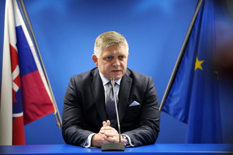 Slowakeis Premier Fico stellt westliche Ukraine-Hilfe infrage