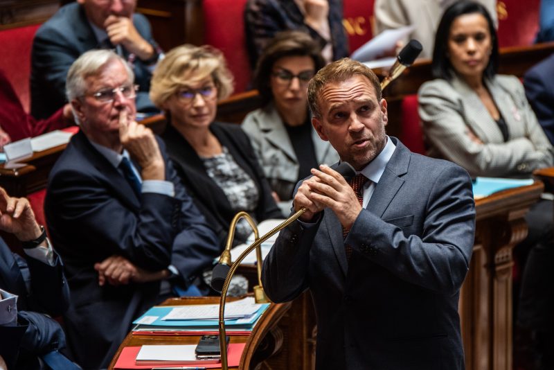 Frankreich fordert Aufschub von CO2-Strafen zur Rettung der Autoindustrie