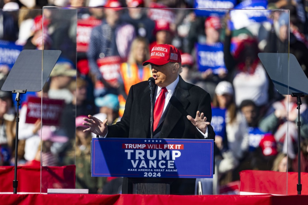 Former President Trump holds campaign rally in Lititz, Pennsylvania