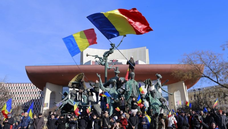Tausende Georgescu-Sympathisanten demonstrieren in Bukarest