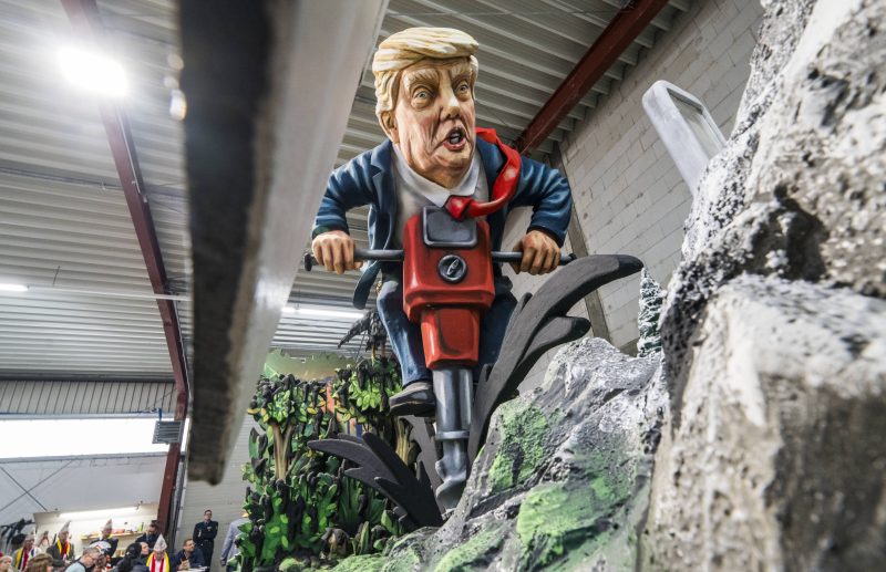 Warum die Ukraine Trumps Rohstoff-Deal nicht mehr ausschlägt