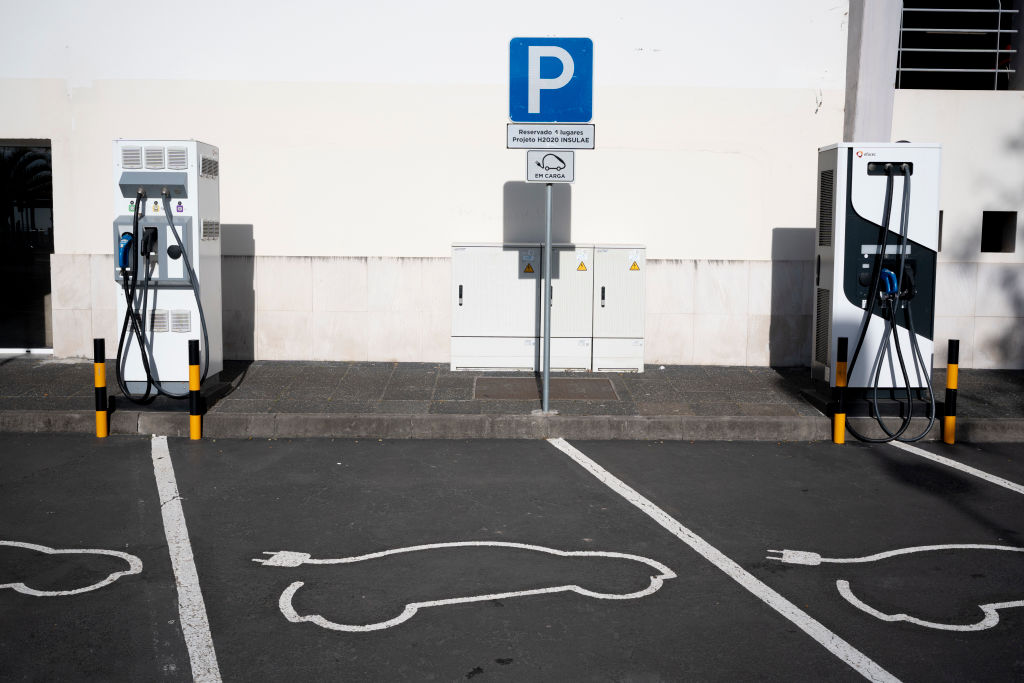 Mangel an Ladesäulen bremst Europas E-Mobilitätswende