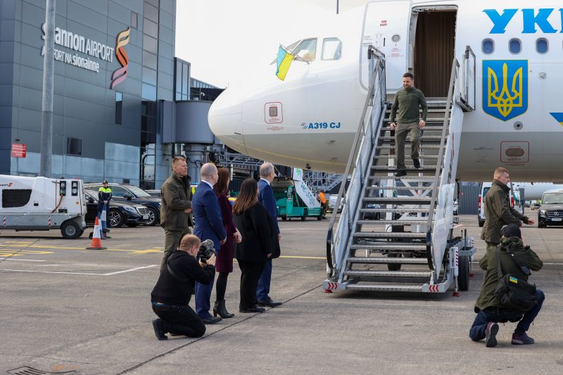 Irlands geheime diplomatische Waffe: Der Flughafen Shannon