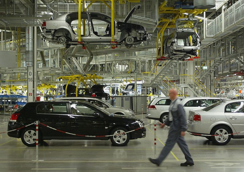 EU-Kommission: Autohersteller dürfen CO2-Grenzwerte zwei Jahre lang überschreiten