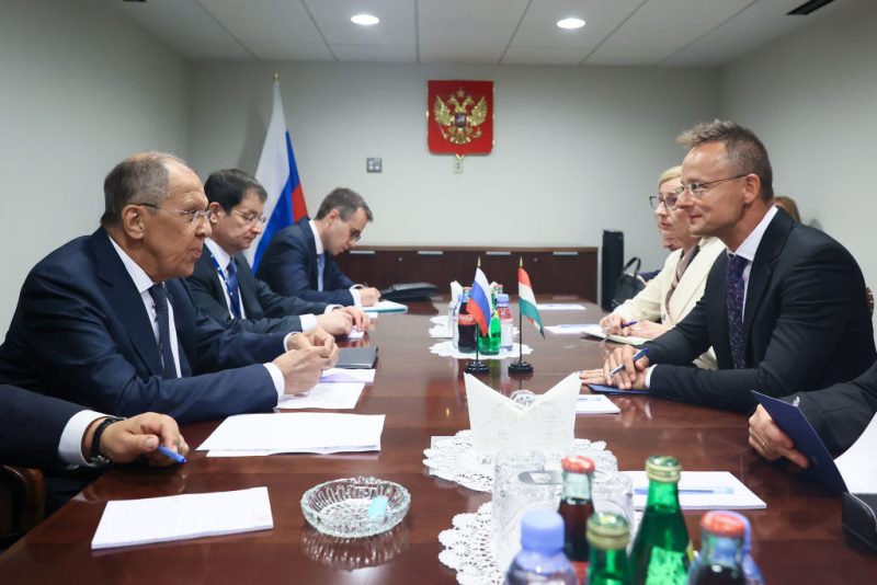 Ungarn, Serbien und Russland wollen neue Pipeline für russisches Öl bauen
