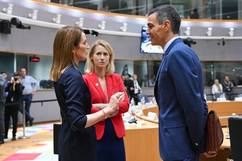 Spanien tritt NATO-Initiative für Waffenlieferungen an Ukraine bei