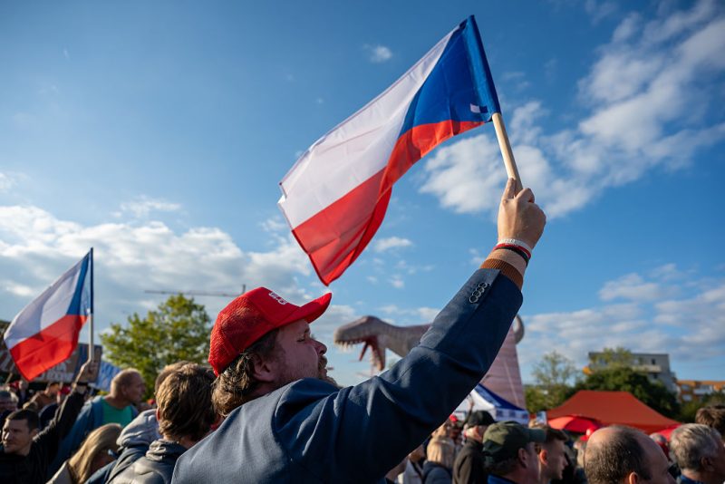 Anti-EU-Desinformationen überschatten Wahlen in Tschechien